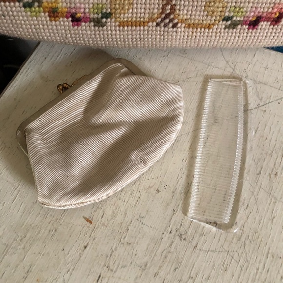 Vintage Needlepoint Handbag - Picture 6 of 10